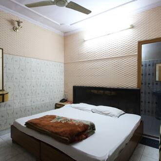 Hotel Relax Palace, New Delhi 3